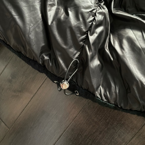 Mackage Puffer Water Repellent Down Jacket - Picture 8 of 10